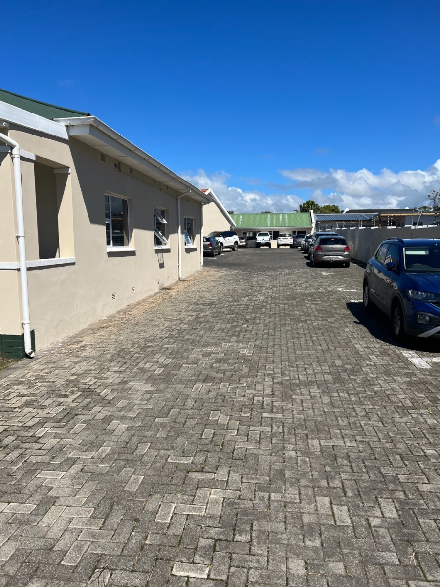 Commercial Property for Sale in Vincent Eastern Cape